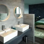 Vermont Hub For Offsites, Retreats & Small Groups Bookings In Alps Bed & Breakfast Leysin