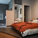 Bed & Breakfast Vermont Hub For Offsites, Retreats & Small Groups Bookings In Alps 3*