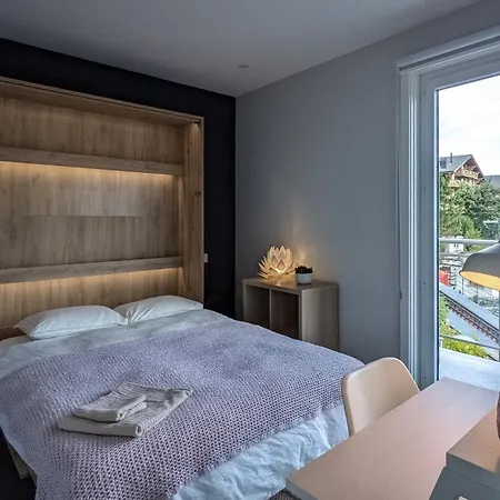 Vermont Hub In Swiss Mountains *