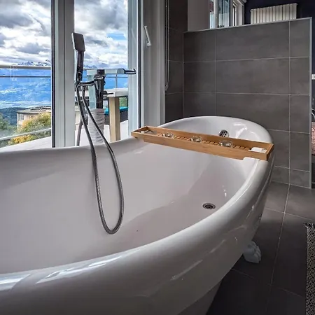 Vermont Hub In Swiss Mountains Bed & Breakfast *
