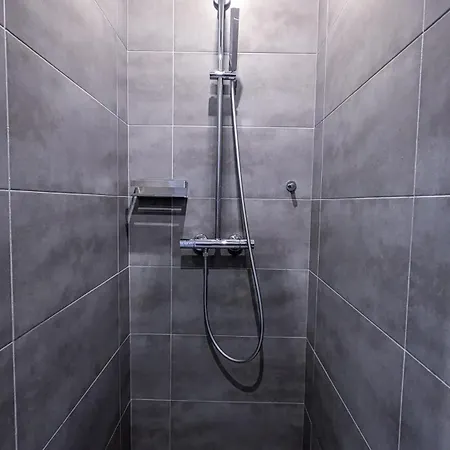 Vermont Hub For Offsites, Retreats & Small Groups Bookings In Alps לינה וארוחת בוקר 3*