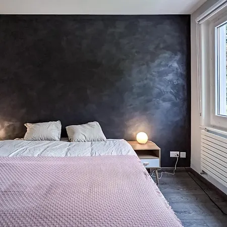 Vermont Hub For Offsites, Retreats & Small Groups Bookings In Alps 住宿加早餐酒店