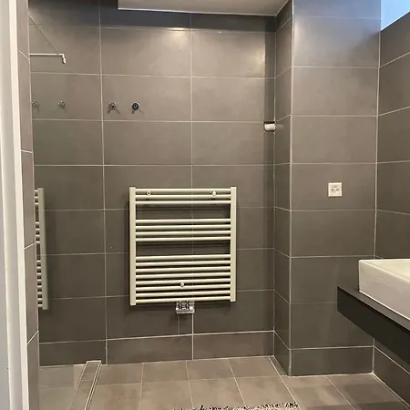 Vermont Hub For Offsites, Retreats & Small Groups Bookings In Alps 3*