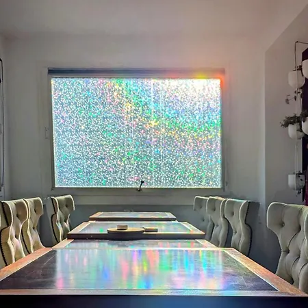 לינה וארוחת בוקר Vermont Hub For Offsites, Retreats & Small Groups Bookings In Alps