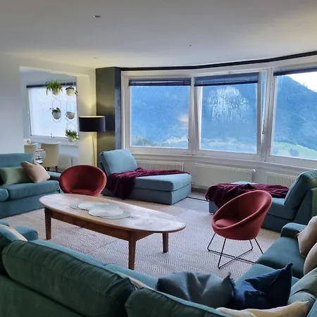 Vermont Hub In Swiss Mountains Leysin