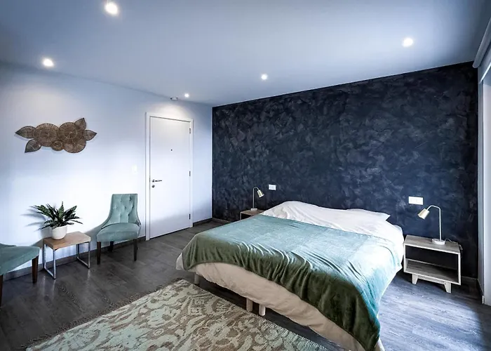 Vermont Hub For Offsites, Retreats & Small Groups Bookings In Alps 3* Leysin