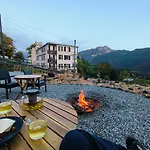 Vermont Hub For Offsites, Retreats & Small Groups Bookings In Alps Oda ve Kahvaltı Leysin