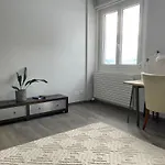 Vermont Hub For Offsites, Retreats & Small Groups Bookings In Alps Oda ve Kahvaltı Leysin