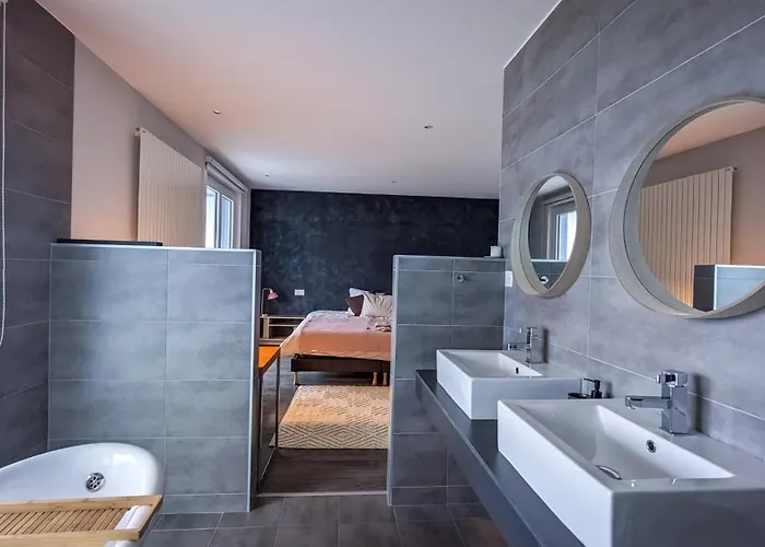 Vermont Hub For Offsites, Retreats & Small Groups Bookings In Alps 3* Leysin