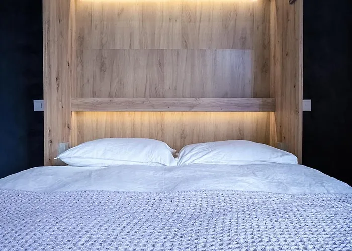 Vermont Hub For Offsites, Retreats & Small Groups Bookings In Alps 3*