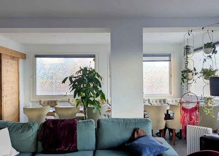 Vermont Hub For Offsites, Retreats & Small Groups Bookings In Alps 3*