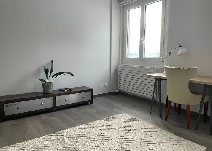 Vermont Hub For Offsites, Retreats & Small Groups Bookings In Alps Nocleg ze śniadaniem Leysin